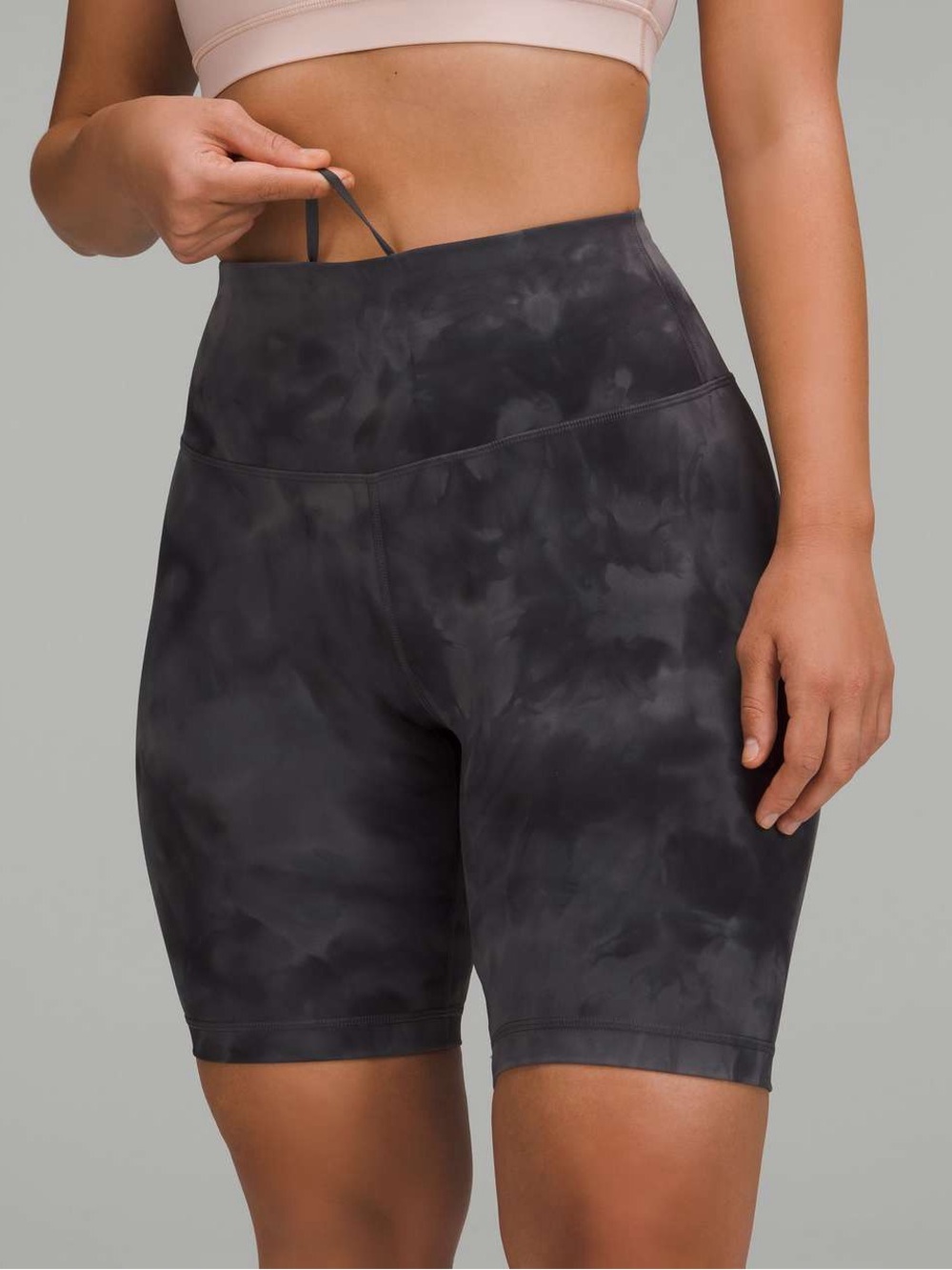 Lululemon Wunder Train Contour Fit High Rise Short, 8” - Picture 2 of 10